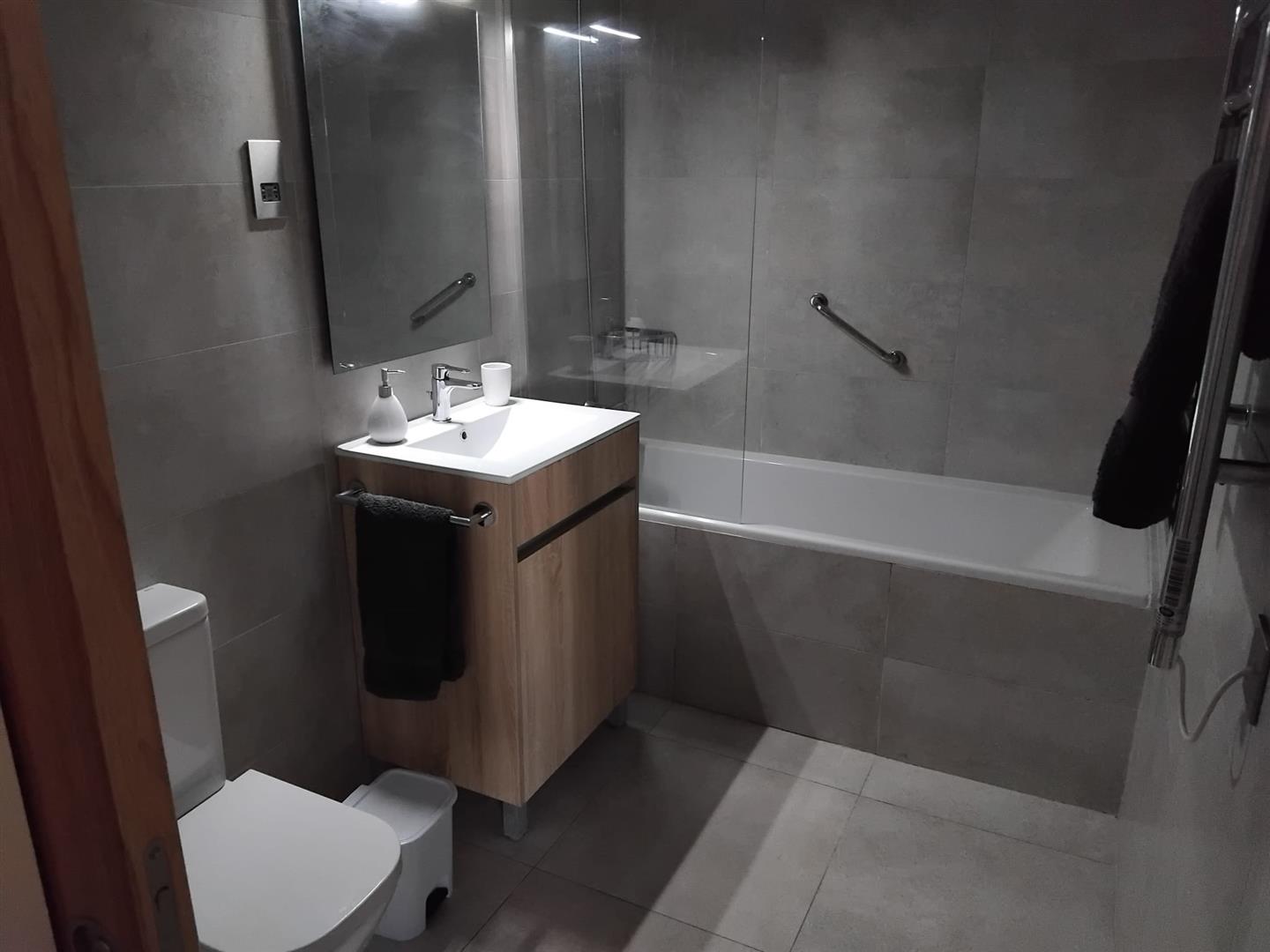 Image of Apartment - 2 Bedrooms - 2 Bathrooms for Rental in Clemence Suites-Gibraltar, Image 9